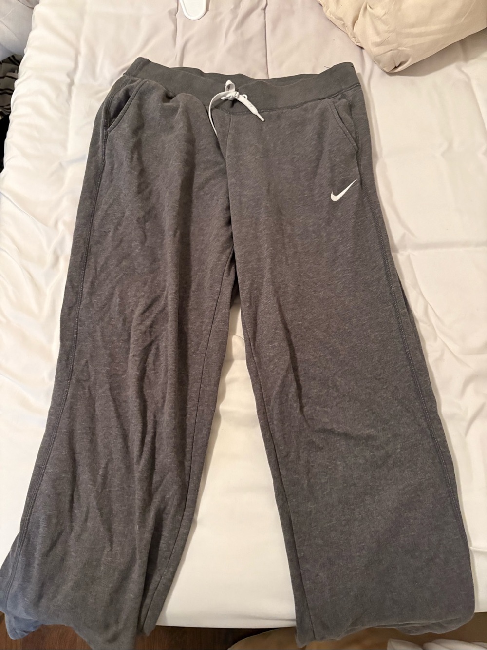 Nike Women’s Fleece Sweatpants with Drawstring